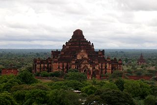 ダマヤンヂー寺院の外観