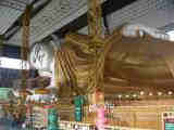 ミャンマー 写真 バゴー シュエターリャウン寝釈迦像